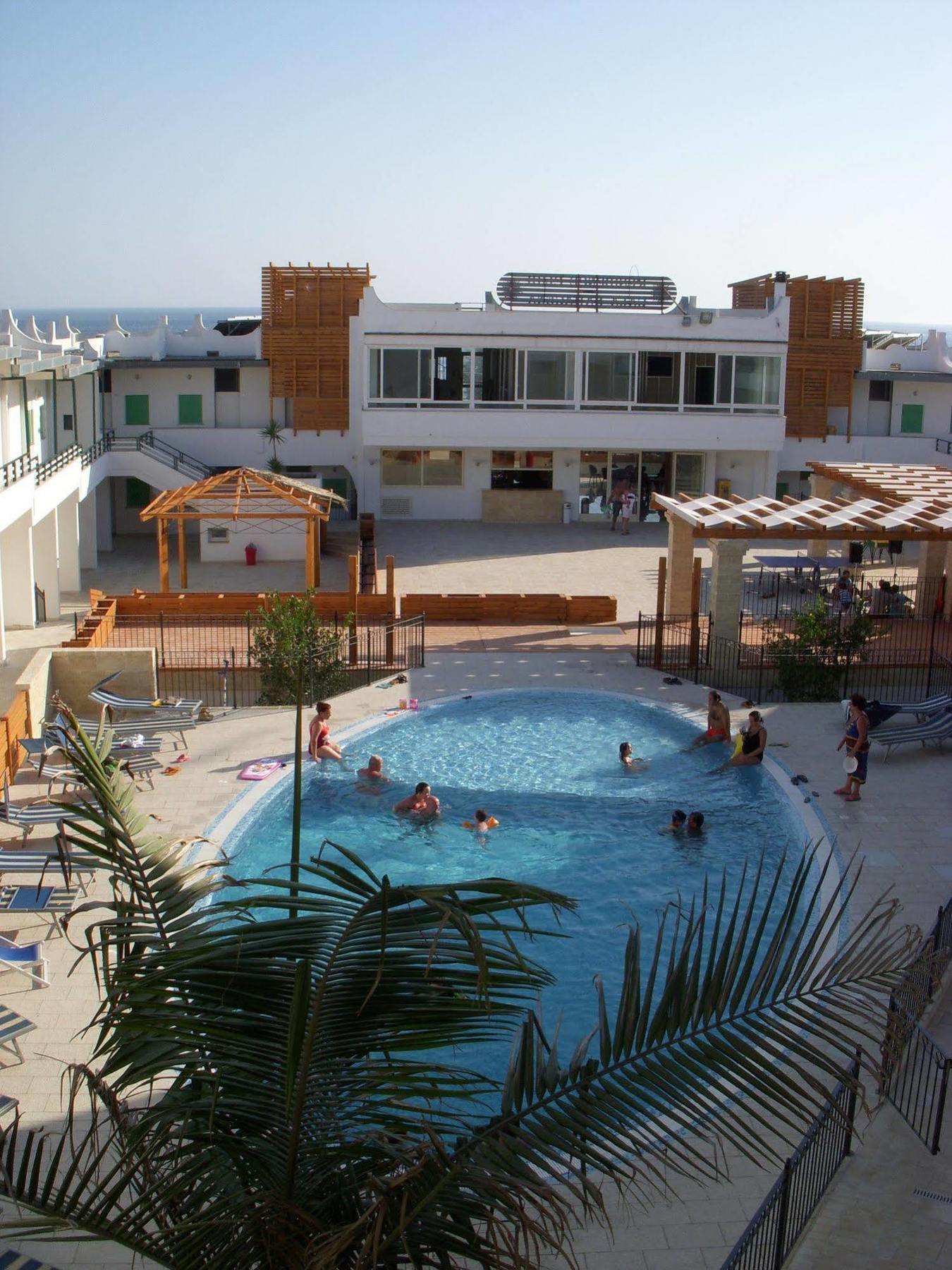 Cala Saracena Resort Torre Vado Esterno foto