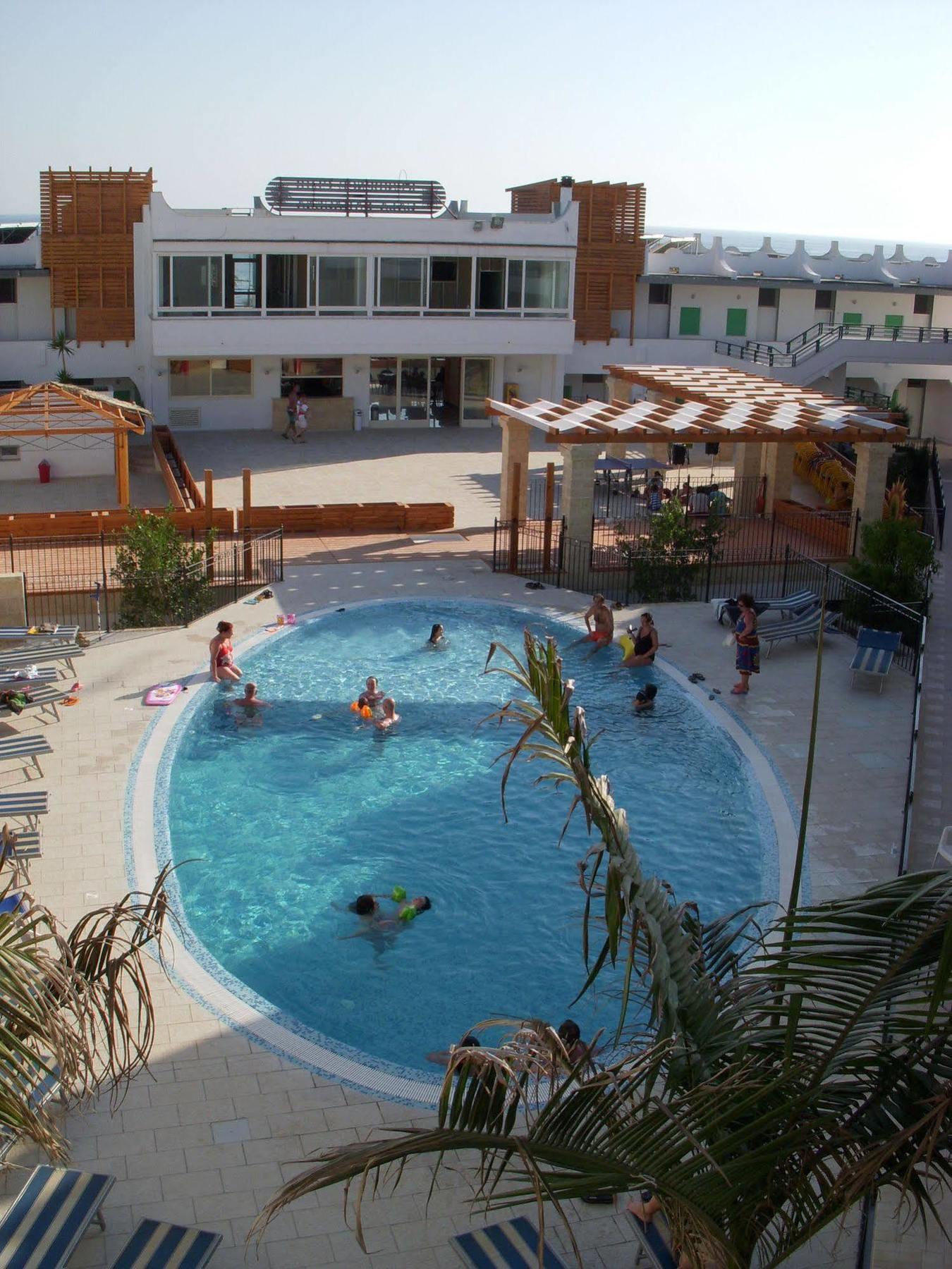 Cala Saracena Resort Torre Vado Esterno foto
