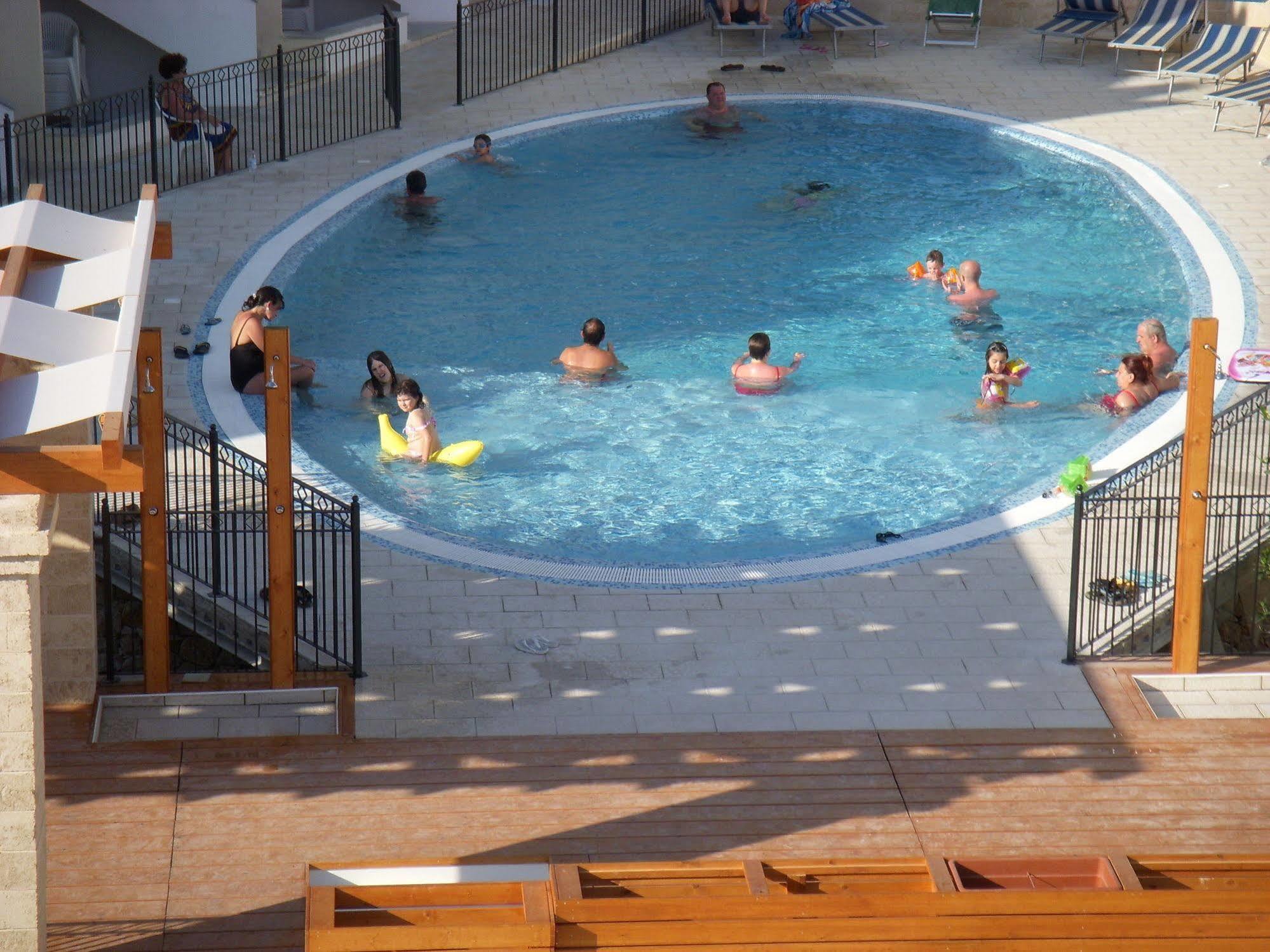 Cala Saracena Resort Torre Vado Esterno foto